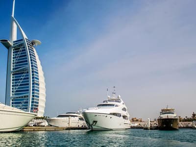 Yacht Ride Dubai Afternoon Departure